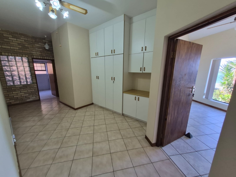 4 Bedroom Property for Sale in Dana Bay Western Cape